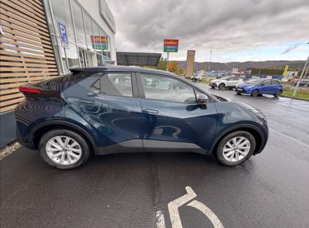 Toyota - C-HR