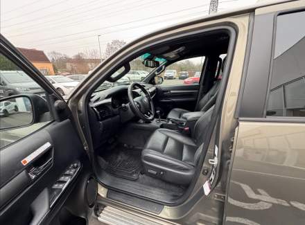 Toyota - Hilux