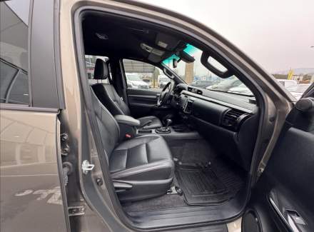 Toyota - Hilux
