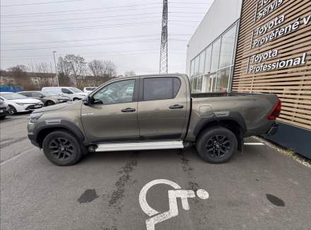 Toyota - Hilux