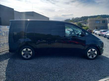 Hyundai - Staria