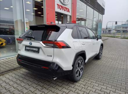 Toyota - RAV 4