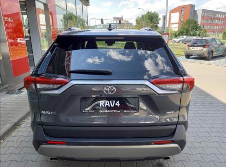 Toyota - RAV 4