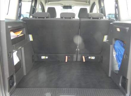 Ford - Tourneo Courier