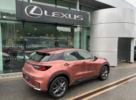 Lexus - LBX