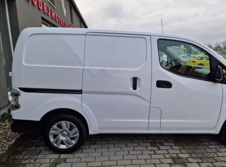Nissan - NV200