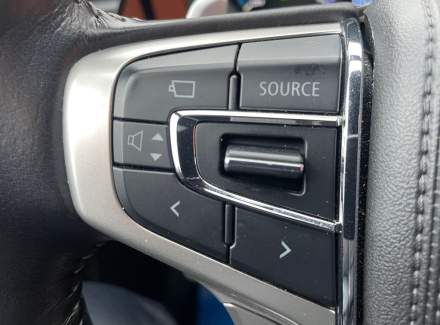 Mitsubishi - Outlander