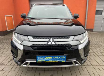Mitsubishi - Outlander
