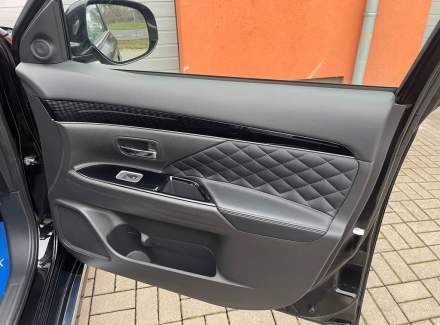 Mitsubishi - Outlander