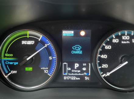 Mitsubishi - Outlander