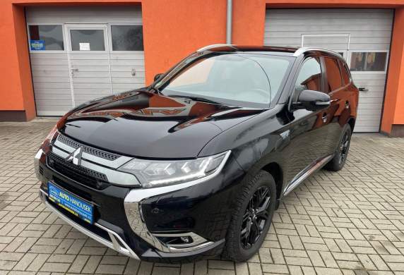 Mitsubishi - Outlander