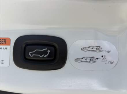 Mitsubishi - Outlander