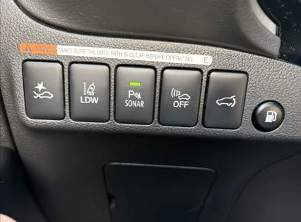 Mitsubishi - Outlander