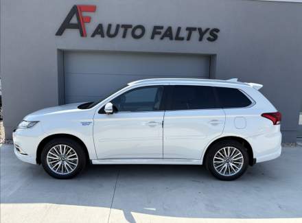 Mitsubishi - Outlander