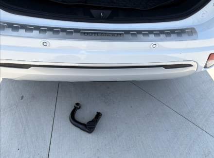 Mitsubishi - Outlander