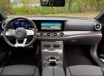 Mercedes-Benz - E-class