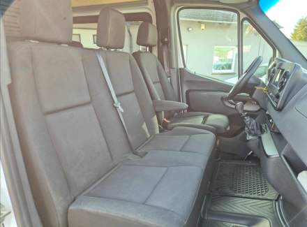 Mercedes-Benz - Sprinter