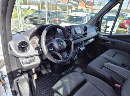 Mercedes-Benz - Sprinter