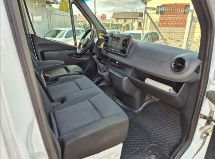 Mercedes-Benz - Sprinter