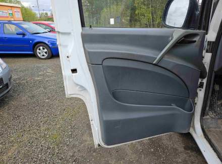 Mercedes-Benz - Vito
