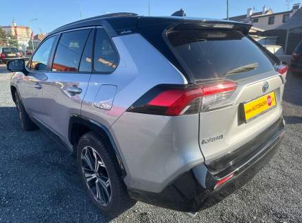 Toyota - RAV 4