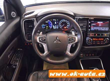 Mitsubishi - Outlander