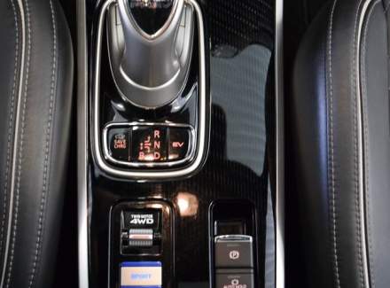 Mitsubishi - Outlander