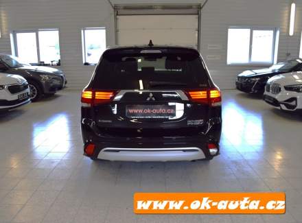 Mitsubishi - Outlander