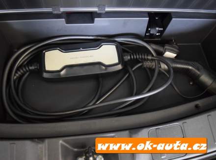 Mitsubishi - Outlander