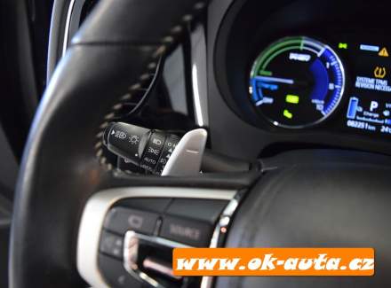 Mitsubishi - Outlander