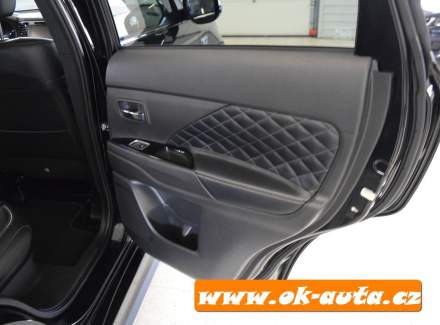 Mitsubishi - Outlander