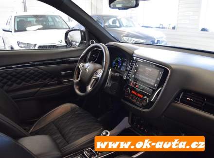 Mitsubishi - Outlander