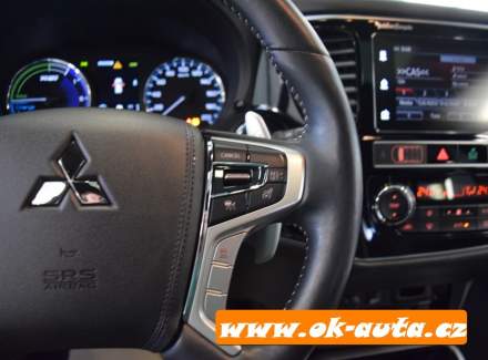 Mitsubishi - Outlander