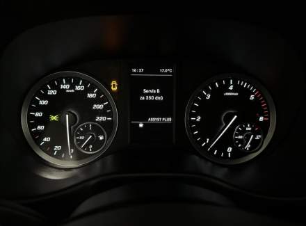 Mercedes-Benz - Vito