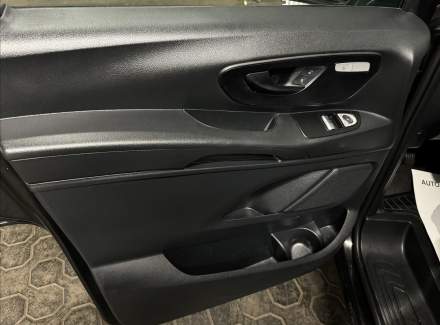 Mercedes-Benz - Vito