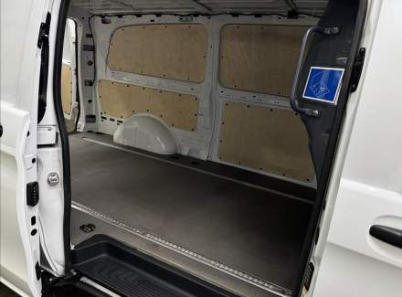 Mercedes-Benz - Vito