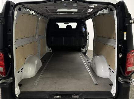 Mercedes-Benz - Vito