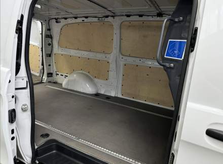 Mercedes-Benz - Vito