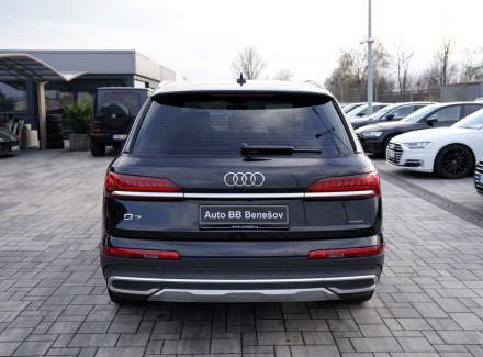 Audi - Q7