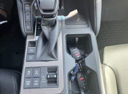 Toyota - Land Cruiser