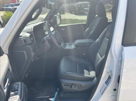 Toyota - Land Cruiser