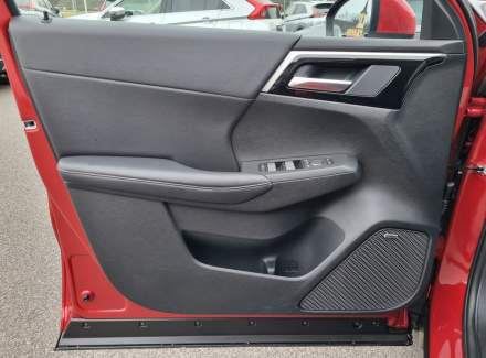 Mitsubishi - Outlander