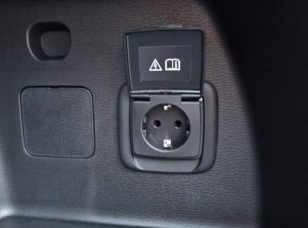 Mitsubishi - Outlander