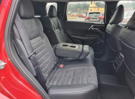 Mitsubishi - Outlander