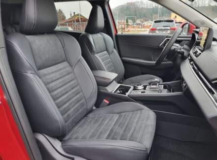 Mitsubishi - Outlander