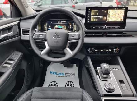 Mitsubishi - Outlander