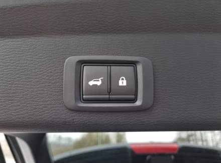 Mitsubishi - Outlander