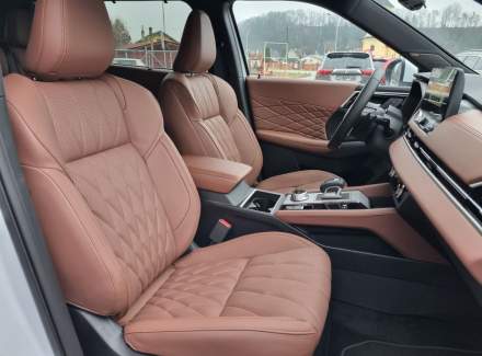 Mitsubishi - Outlander