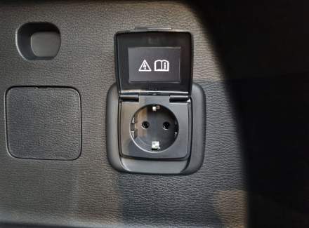 Mitsubishi - Outlander