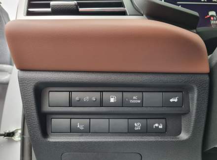 Mitsubishi - Outlander